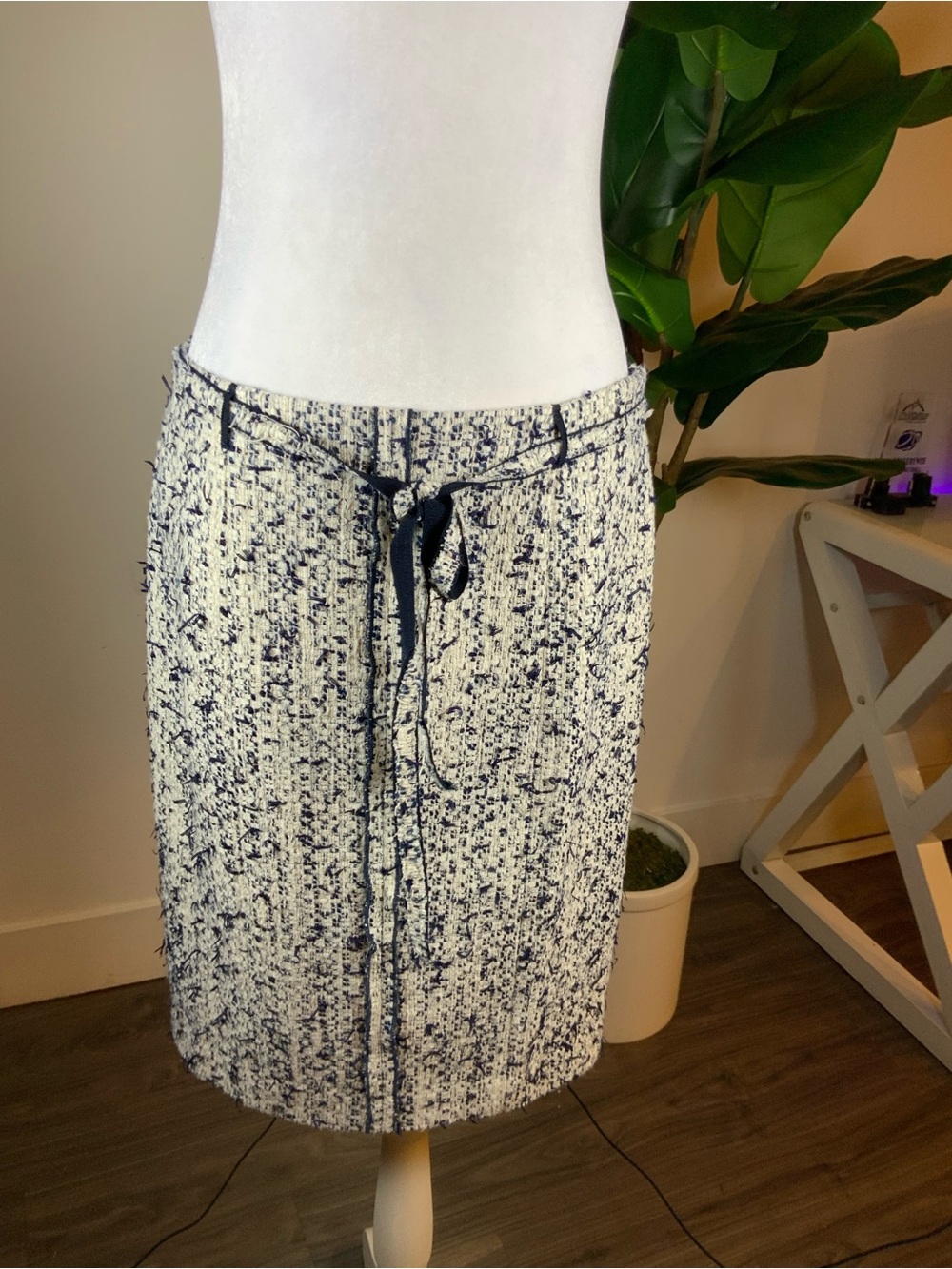 W Worth Navy and White Tweed Drawstring Pencil Skirt